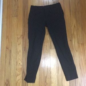 Gap Size 0 Skinny Ankle Black and White Dotted Jeans